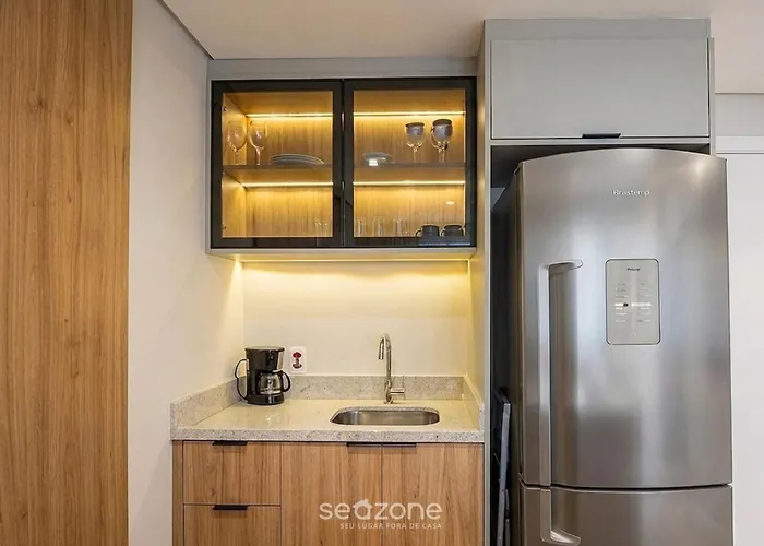 Em Cond. C/ Piscina E Vista Cid. Mcp0708 Apartamento