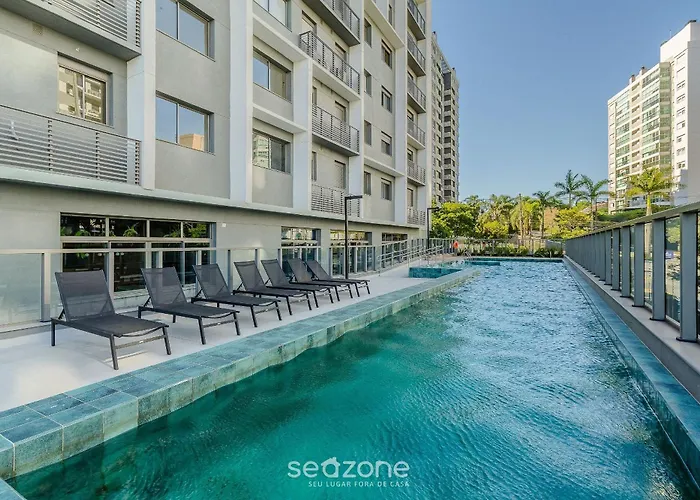 Em Cond. C/ Piscina E Vista Cid. Mcp0708 *