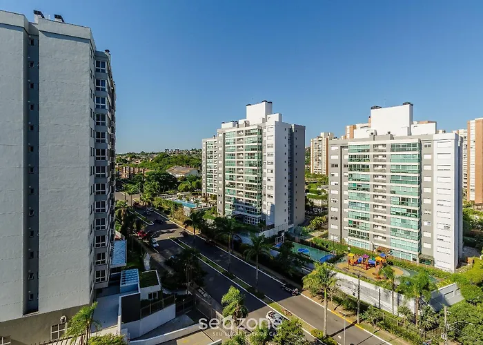 Em Cond. C/ Piscina E Vista Cid. Mcp0708 Porto Alegre